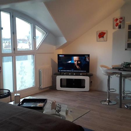 Le Parmentier Apartamento Compiègne Exterior foto